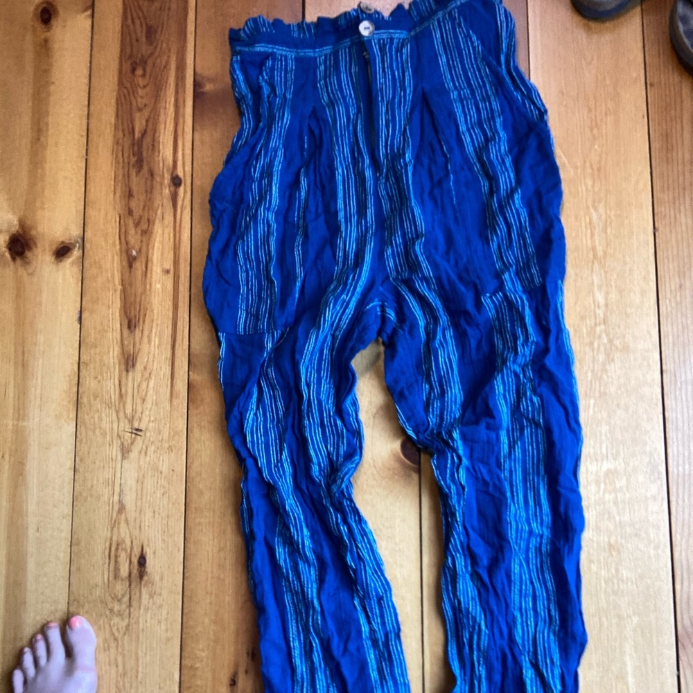 Lightweight material and super cute pants